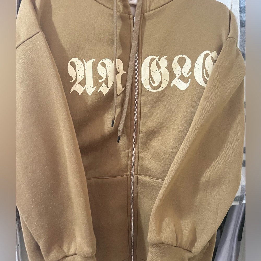 Small oversized hoodie